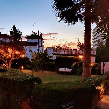 Hostal Boutique Los Geranios Del Pinar Торремолинос Экстерьер фото