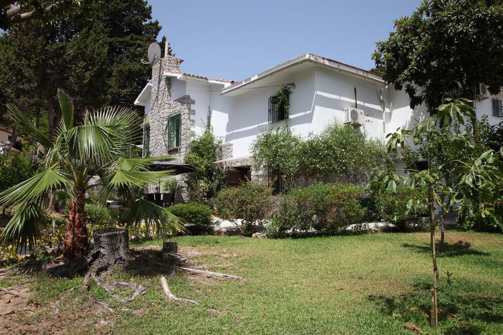 Hostal Boutique Los Geranios Del Pinar Торремолинос Экстерьер фото