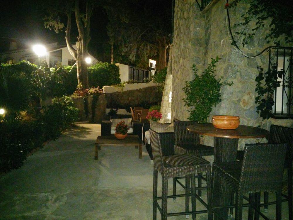 Hostal Boutique Los Geranios Del Pinar Торремолинос Экстерьер фото
