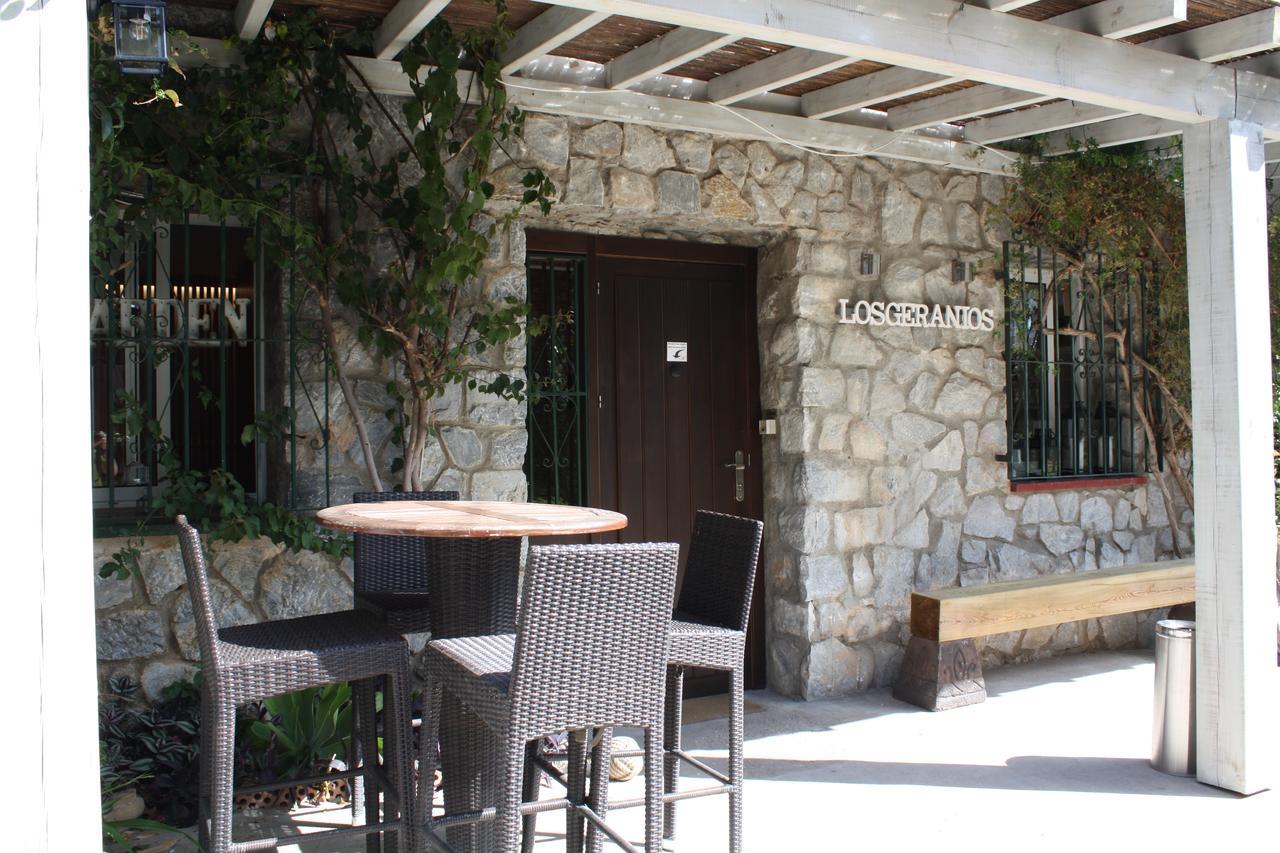 Hostal Boutique Los Geranios Del Pinar Торремолинос Экстерьер фото