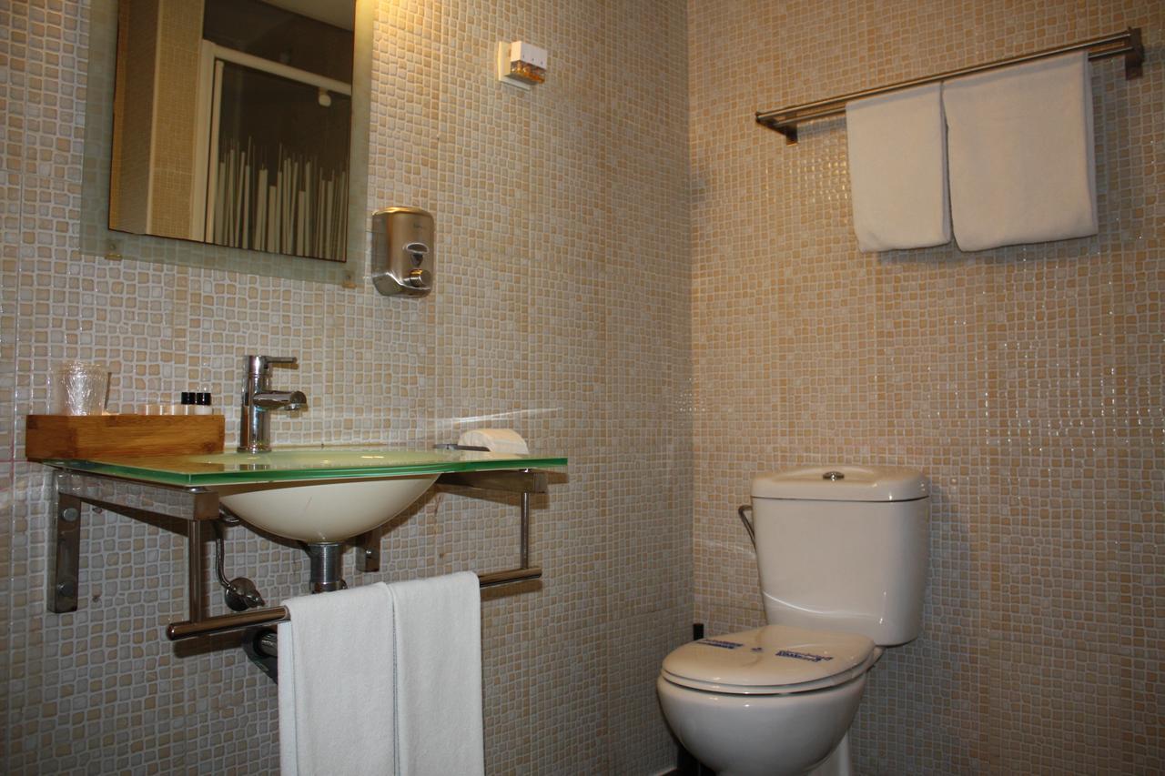 Hostal Boutique Los Geranios Del Pinar Торремолинос Экстерьер фото